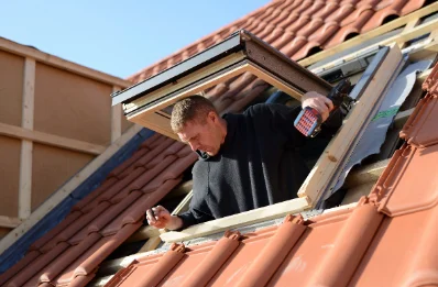 Pose de fenêtres de toit Velux à Bax
